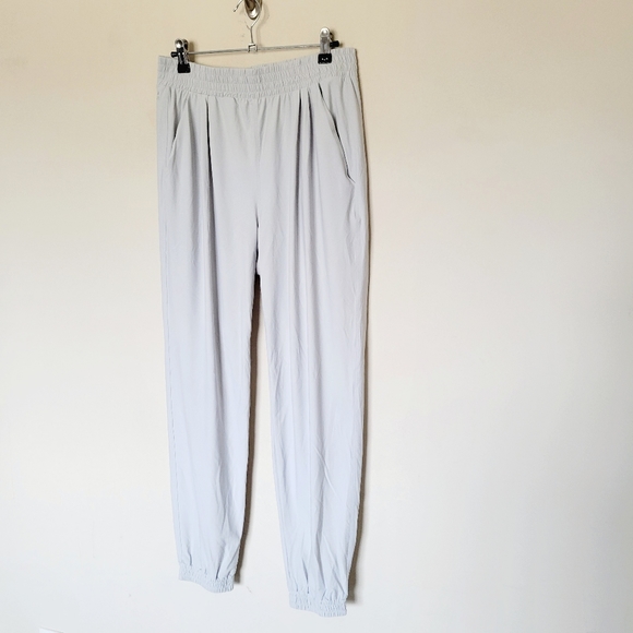 ADAY Pack It Up Pant in Cloud M - Picture 5 of 11